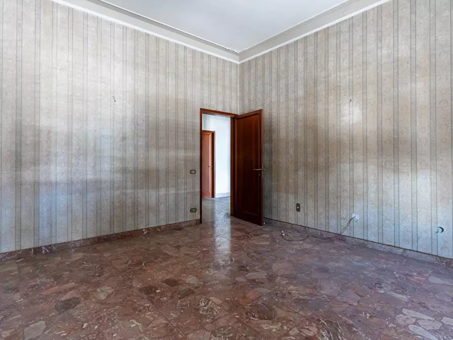 Immagine 21 di Palazzo in vendita  a Empoli