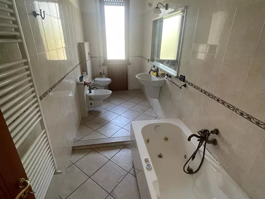 Immagine 5 di Appartamento in vendita  a Poggibonsi