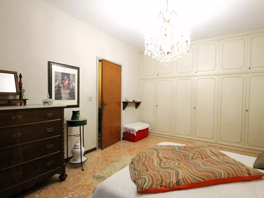 Immagine 31 di Casa bifamiliare in vendita  a Lucca