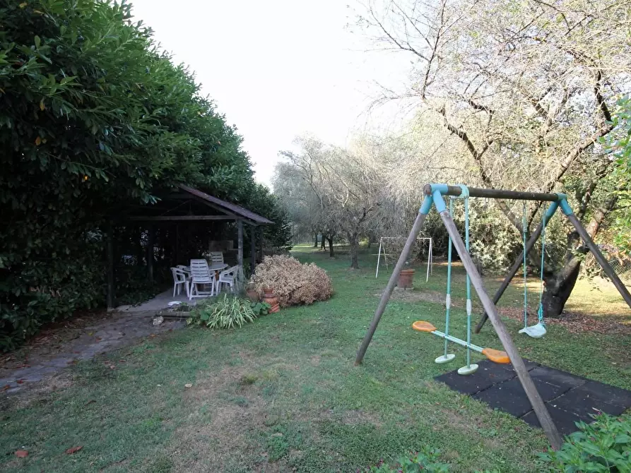 Immagine 7 di Casa bifamiliare in vendita  a Lucca