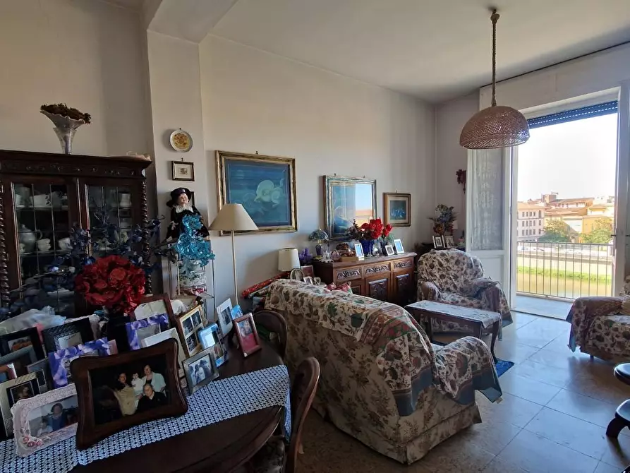 Immagine 16 di Appartamento in vendita  a Pisa