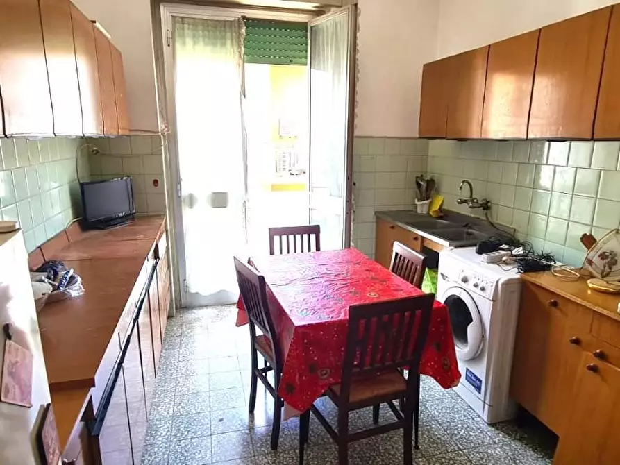 Immagine 7 di Appartamento in vendita  a Livorno