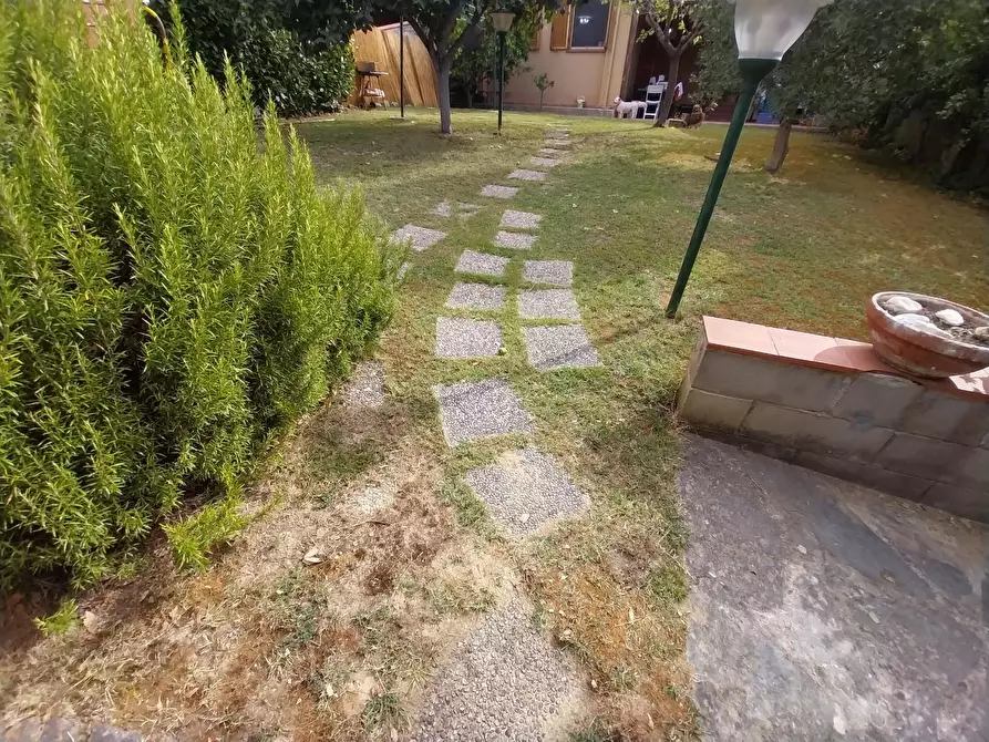 Immagine 18 di Villetta a schiera in vendita  a Calci