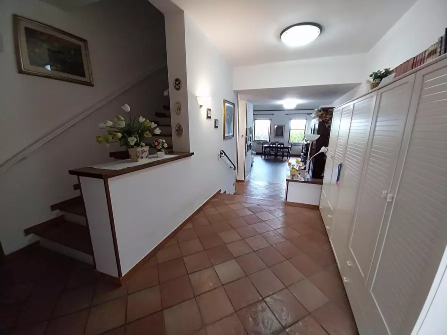 Immagine 9 di Villetta a schiera in vendita  a Calci