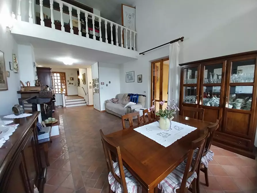 Immagine 2 di Villetta a schiera in vendita  a Calci