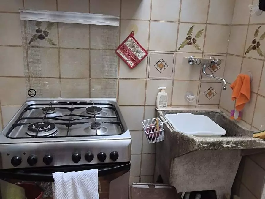 Immagine 8 di Appartamento in vendita  a Viareggio