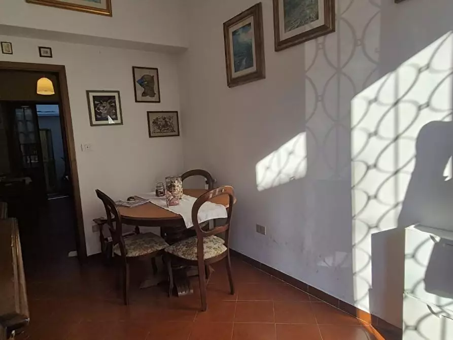 Immagine 3 di Appartamento in vendita  a Viareggio