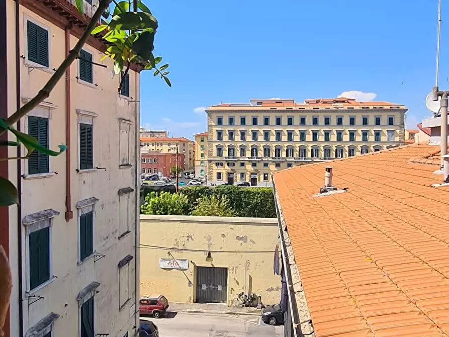 Immagine 20 di Appartamento in vendita  a Livorno