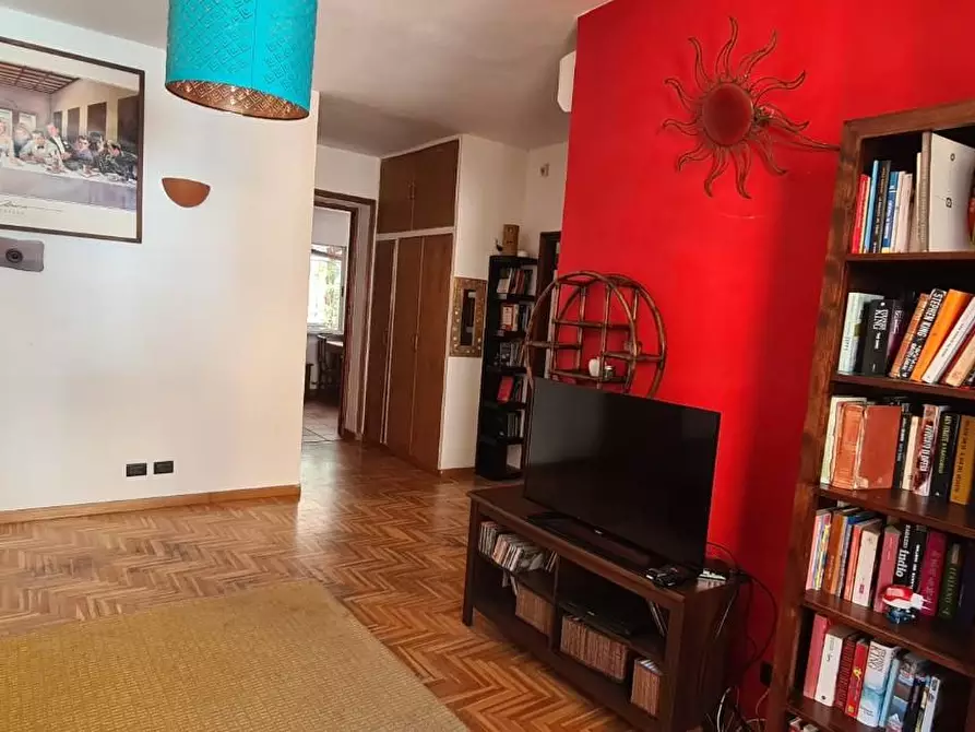 Immagine 2 di Appartamento in vendita  a Livorno