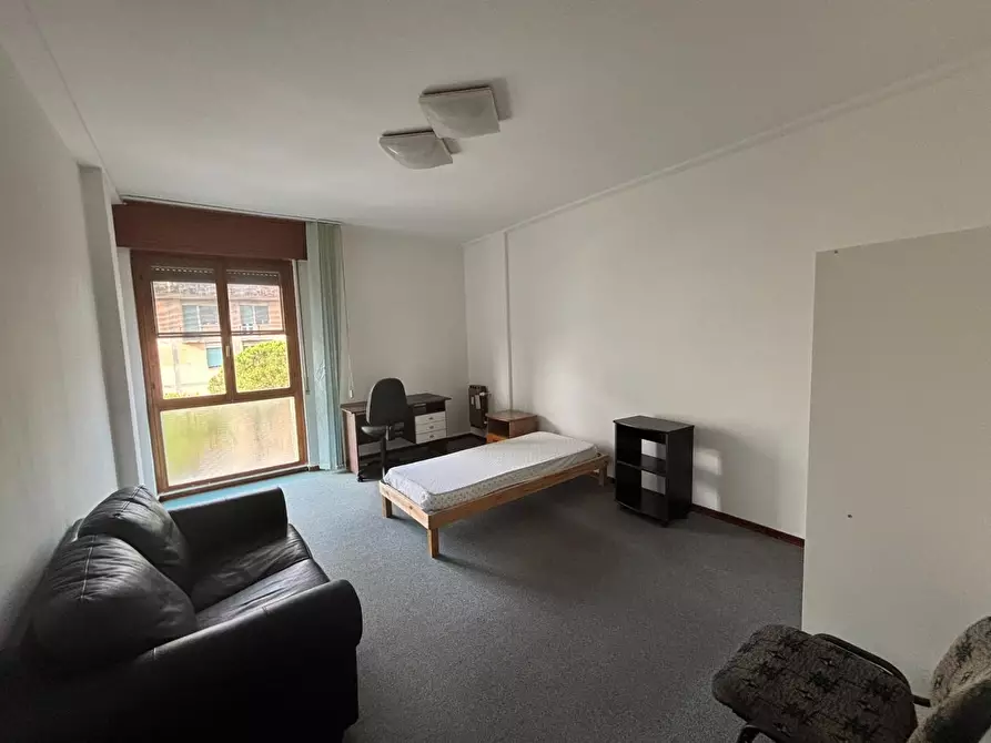 Immagine 3 di Appartamento in affitto  a Pisa