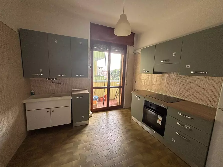 Immagine 2 di Appartamento in affitto  a Pisa