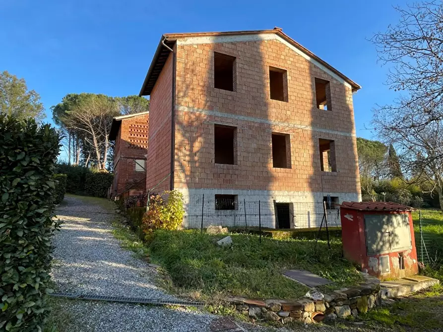 Immagine 18 di Villa in vendita  a Lucca