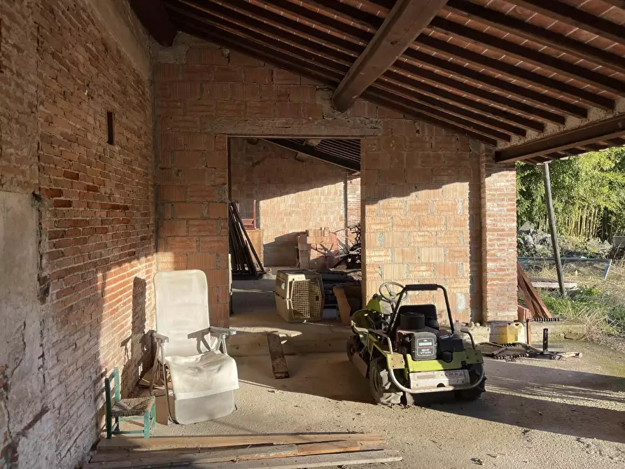 Immagine 19 di Villa in vendita  a Lucca