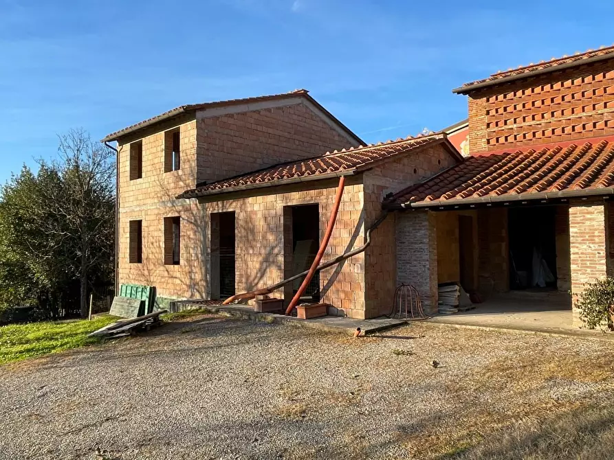 Immagine 9 di Villa in vendita  a Lucca