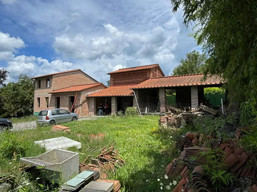 Immagine 24 di Villa in vendita  a Lucca
