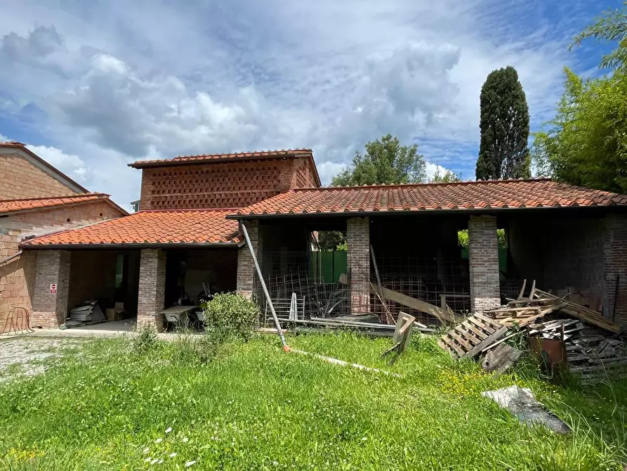 Immagine 32 di Villa in vendita  a Lucca