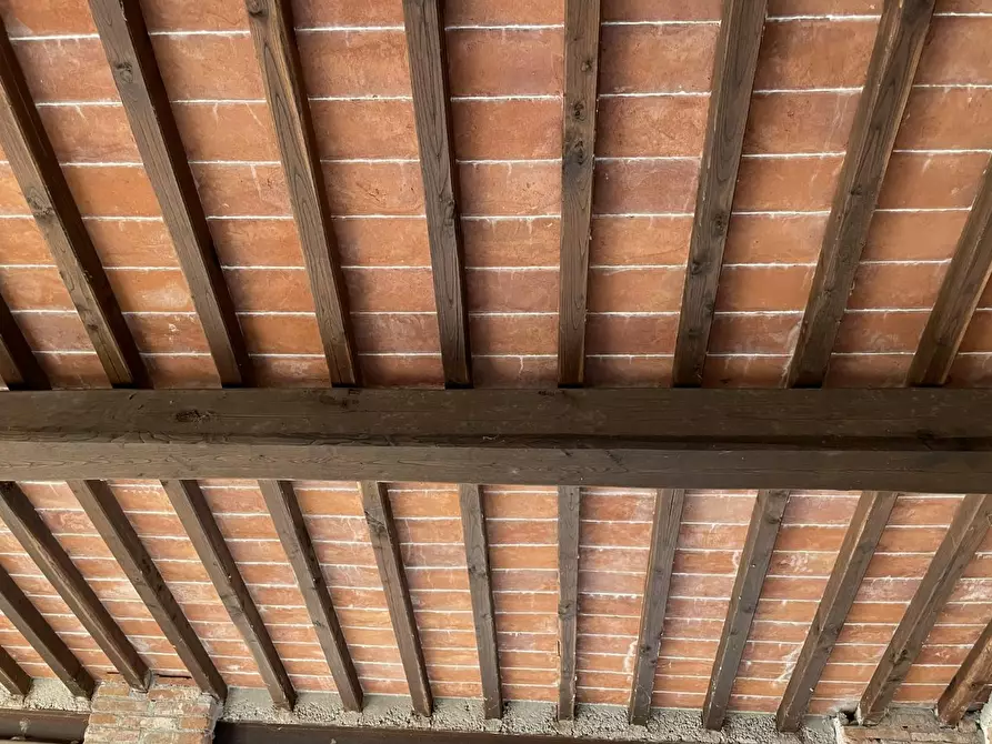 Immagine 21 di Villa in vendita  a Lucca