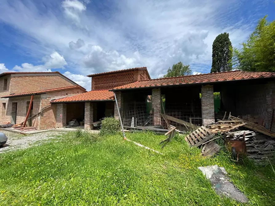 Immagine 33 di Villa in vendita  a Lucca