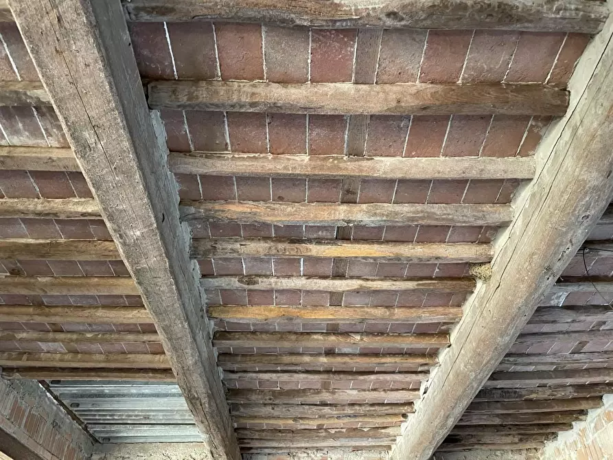 Immagine 22 di Villa in vendita  a Lucca