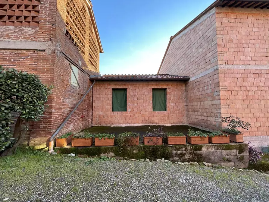 Immagine 17 di Villa in vendita  a Lucca
