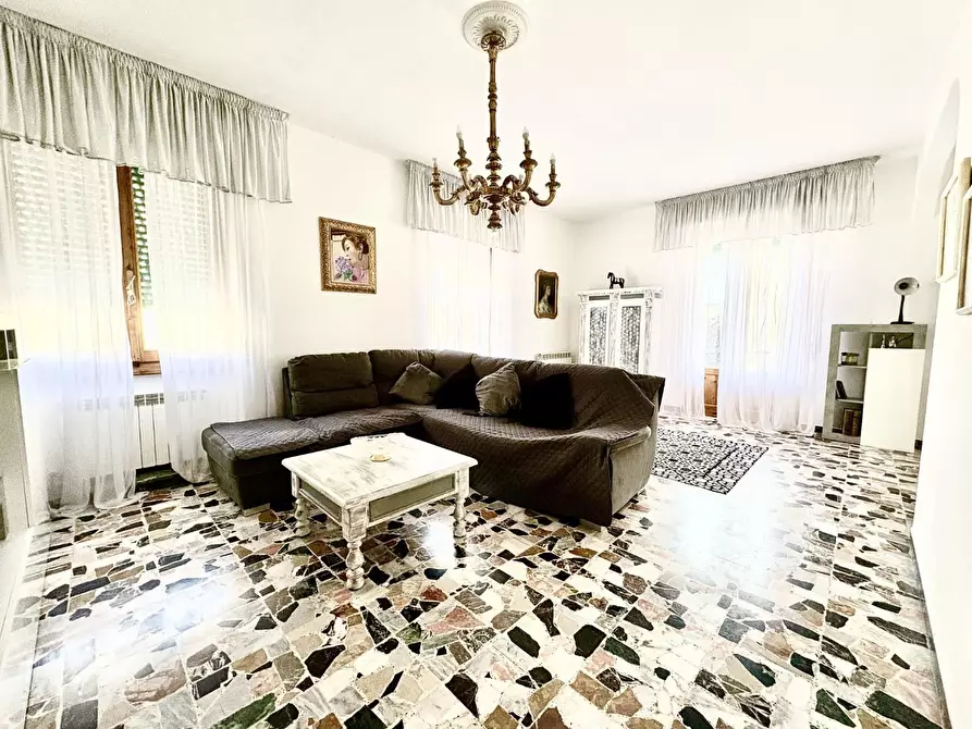 Immagine 11 di Appartamento in vendita  a Castelfiorentino