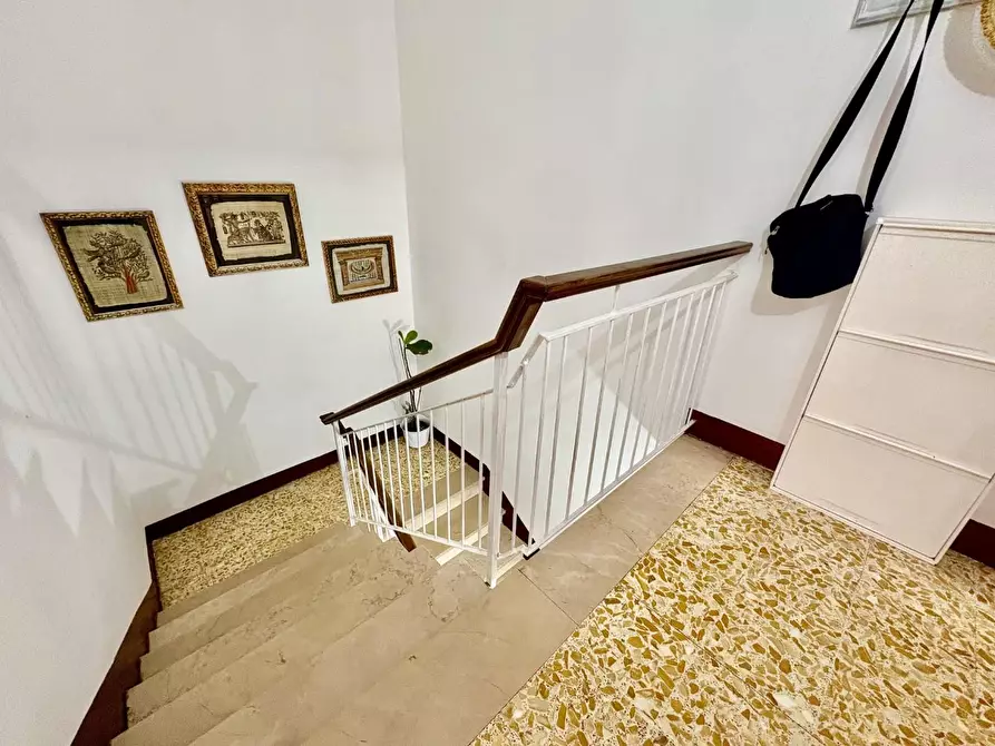 Immagine 31 di Appartamento in vendita  a Castelfiorentino