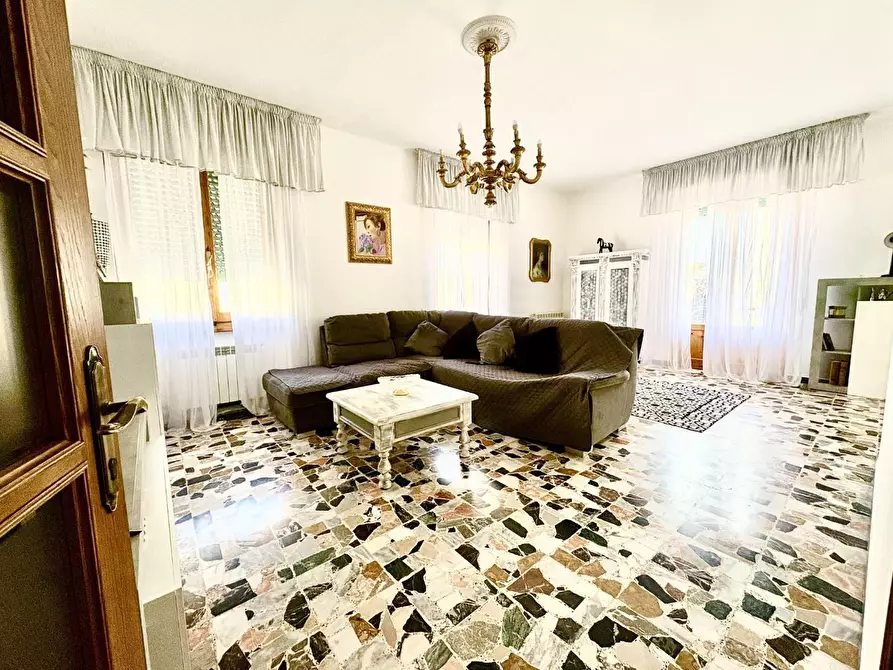 Immagine 12 di Appartamento in vendita  a Castelfiorentino