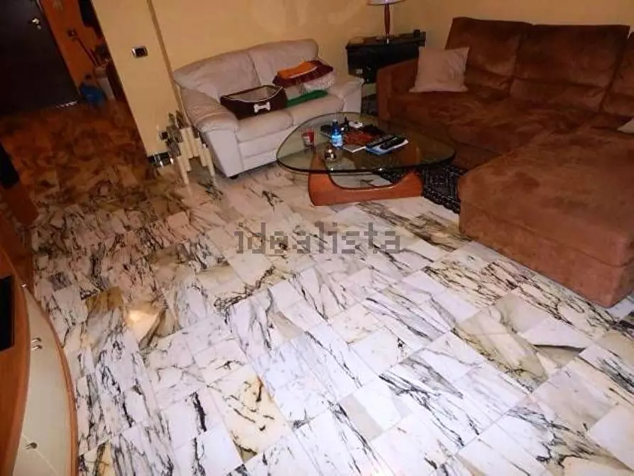 Immagine 14 di Appartamento in vendita  a Carrara