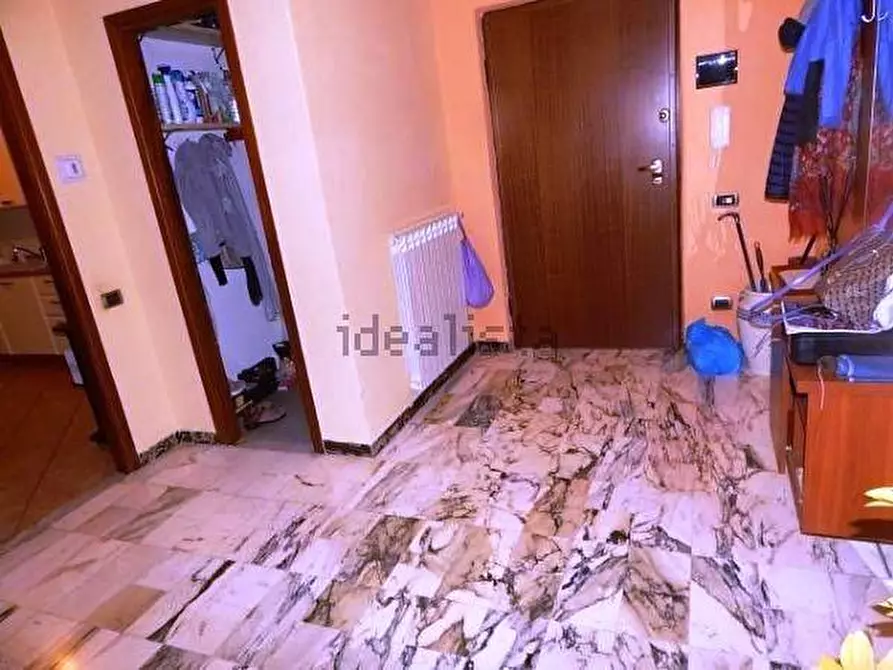 Immagine 18 di Appartamento in vendita  a Carrara