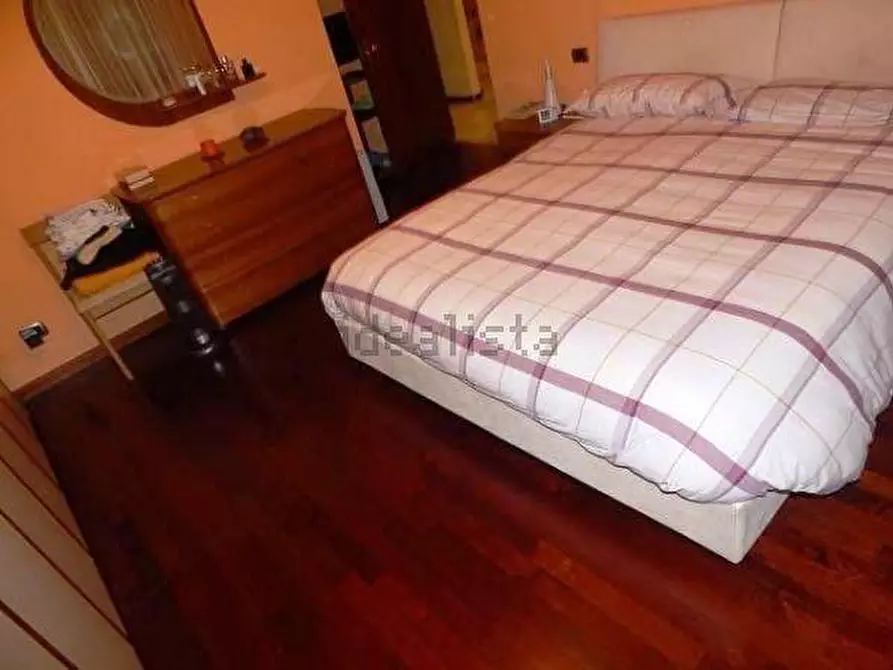 Immagine 25 di Appartamento in vendita  a Carrara