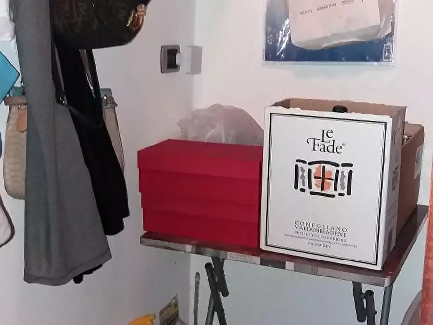 Immagine 11 di Appartamento in vendita  a Carrara