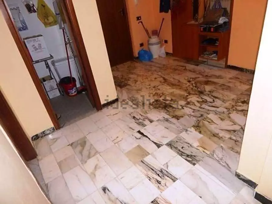 Immagine 16 di Appartamento in vendita  a Carrara