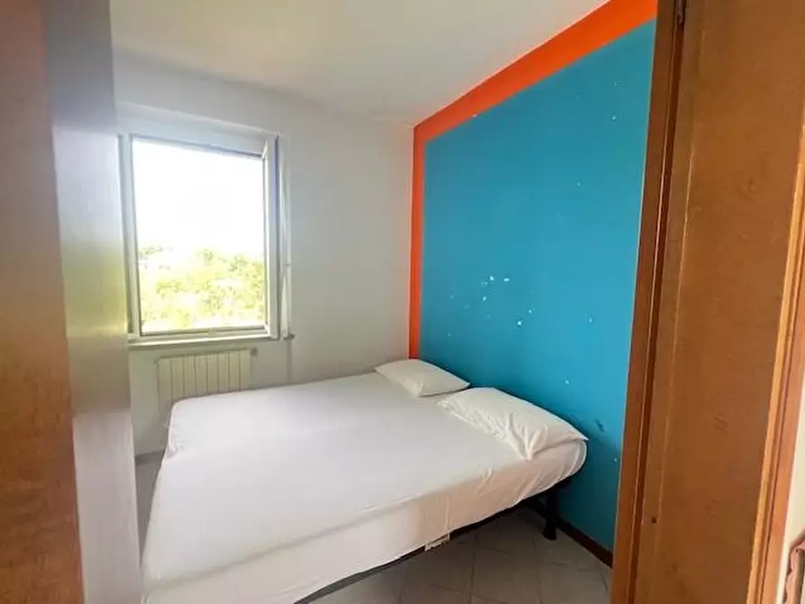 Immagine 50 di Casa bifamiliare in vendita  a Massa