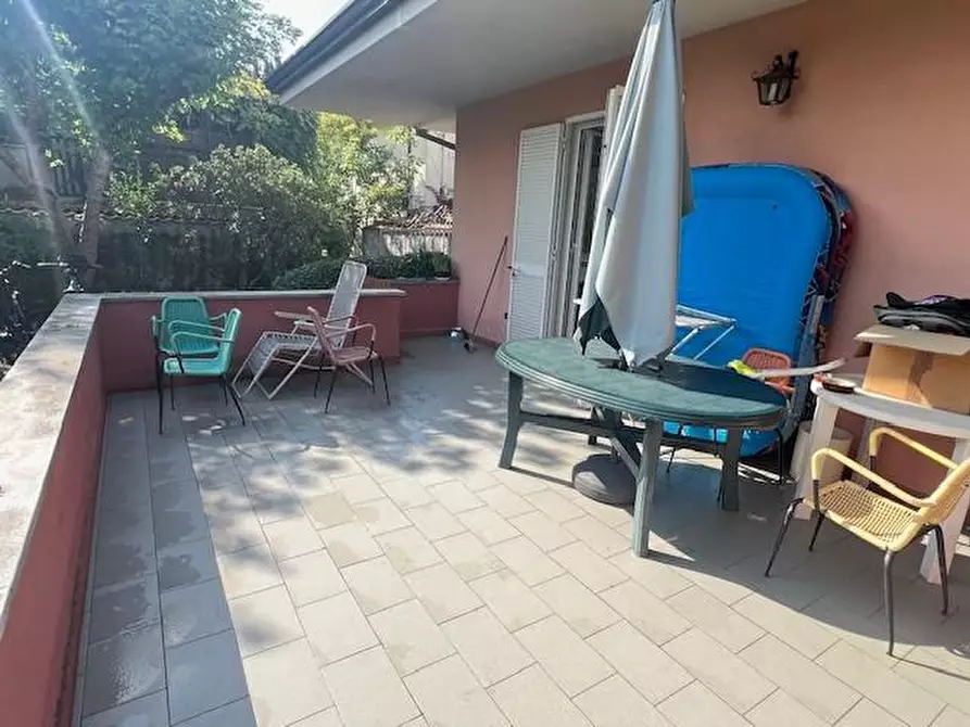 Immagine 21 di Casa bifamiliare in vendita  a Massa