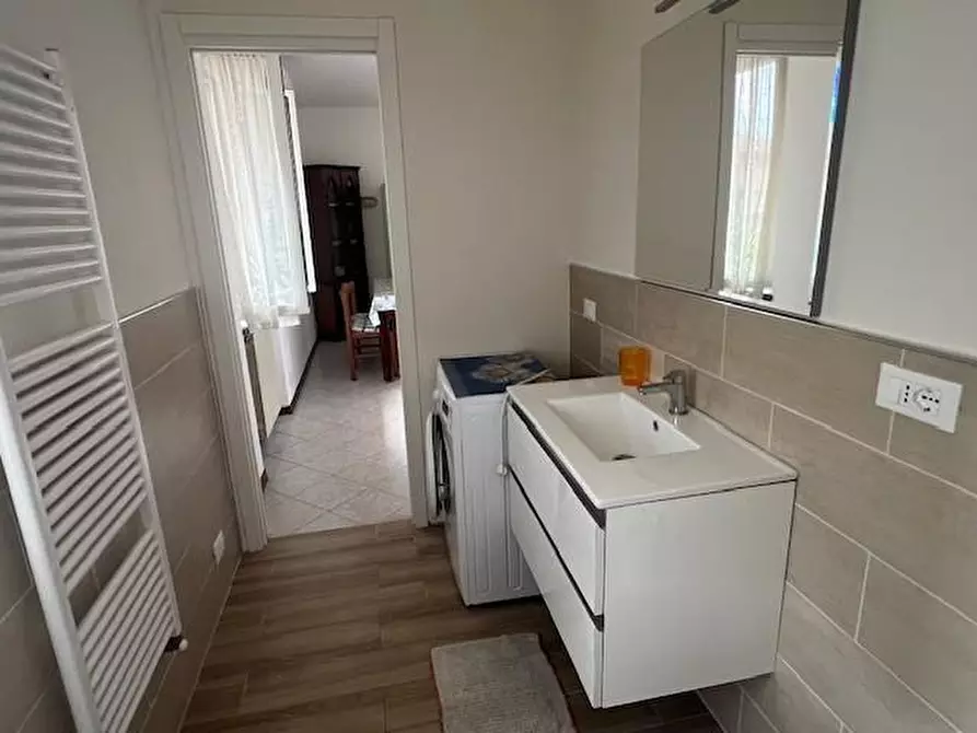 Immagine 54 di Casa bifamiliare in vendita  a Massa