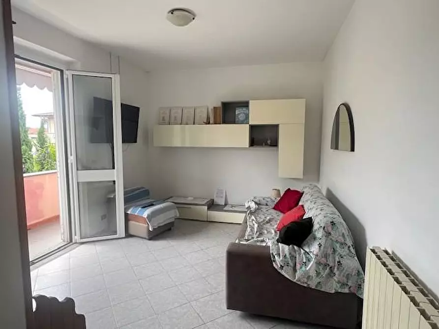 Immagine 41 di Casa bifamiliare in vendita  a Massa