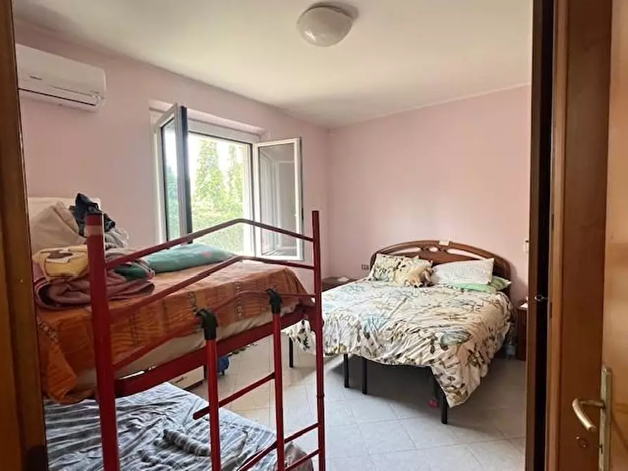 Immagine 29 di Casa bifamiliare in vendita  a Massa