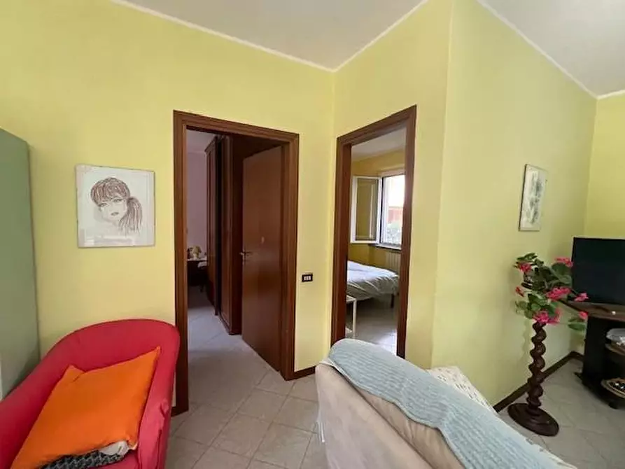 Immagine 28 di Casa bifamiliare in vendita  a Massa