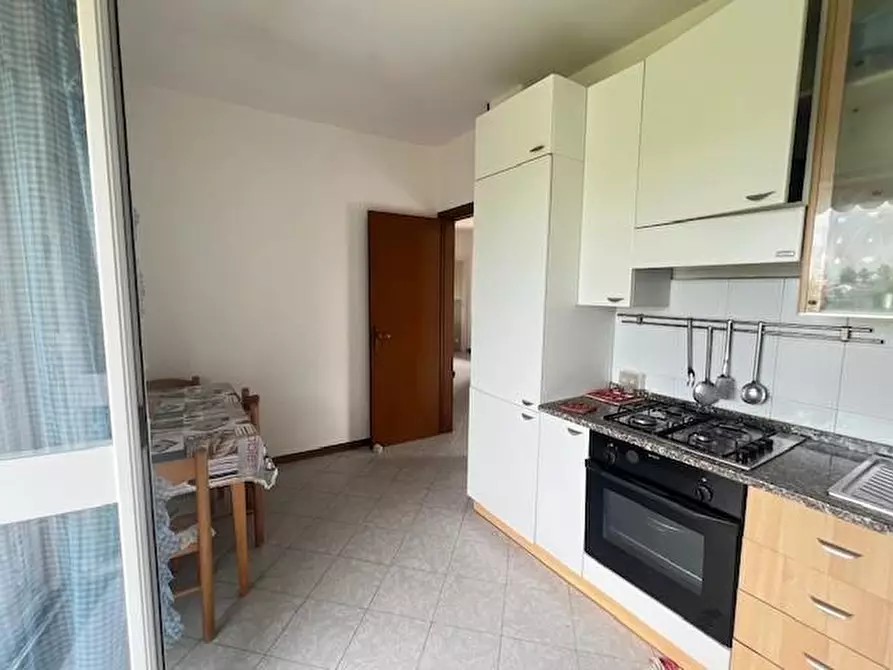 Immagine 48 di Casa bifamiliare in vendita  a Massa