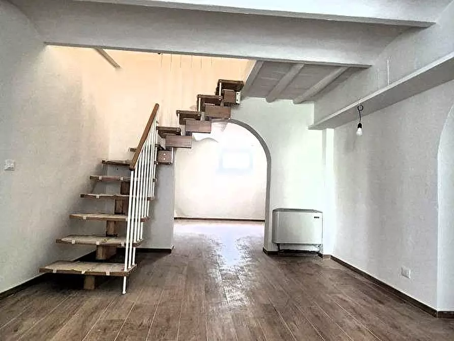 Immagine 12 di Appartamento in vendita  a Empoli