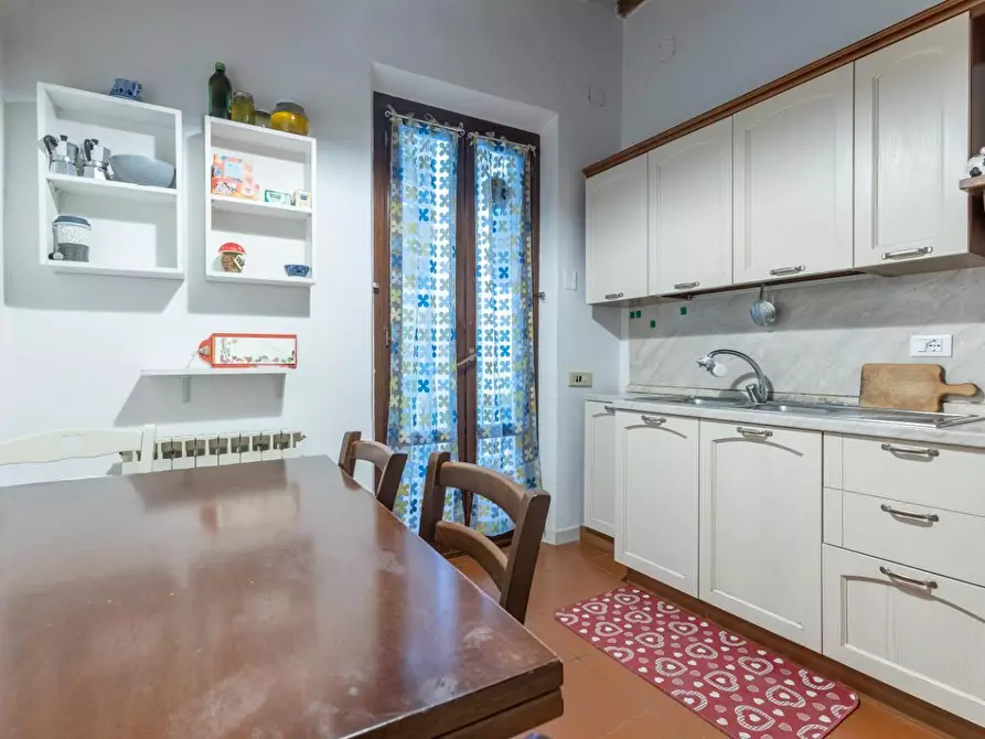 Immagine 8 di Appartamento in vendita  a Pisa