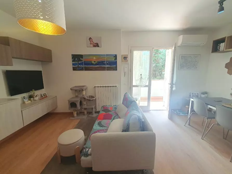 Immagine 9 di Appartamento in vendita  a Lucca