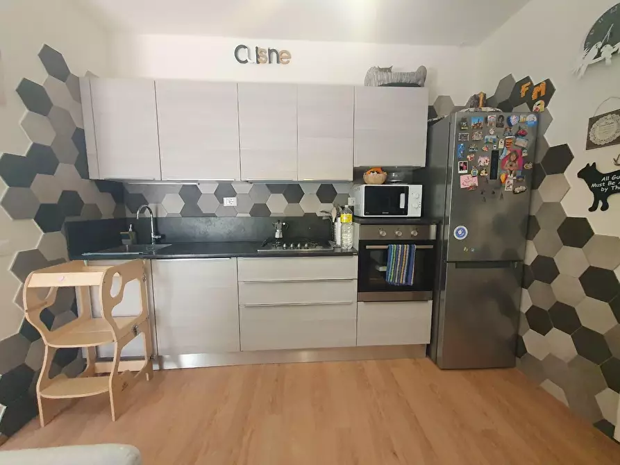 Immagine 13 di Appartamento in vendita  a Lucca