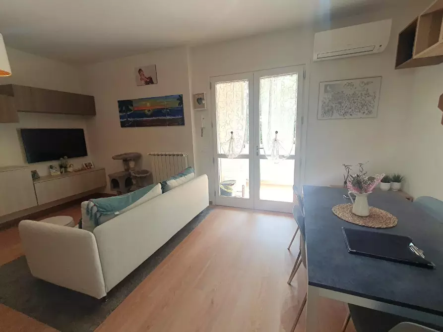 Immagine 14 di Appartamento in vendita  a Lucca