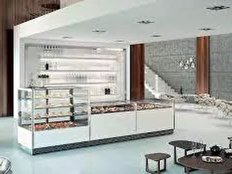 Immagine 11 di Bar / Ristorante in vendita  a Pietrasanta