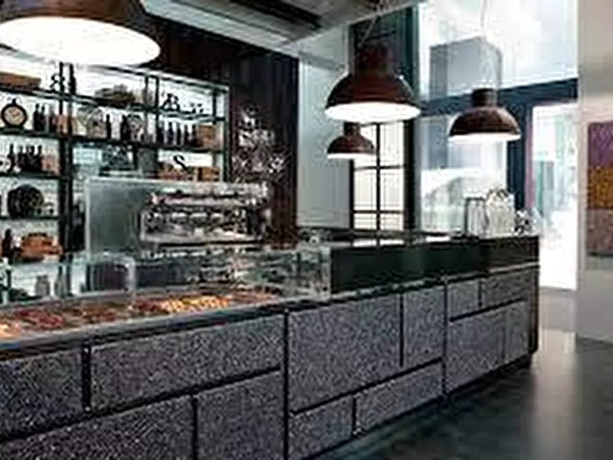 Immagine 6 di Bar / Ristorante in vendita  a Pietrasanta