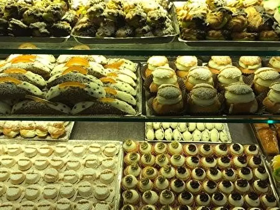 Immagine 12 di Bar / Ristorante in vendita  a Pietrasanta