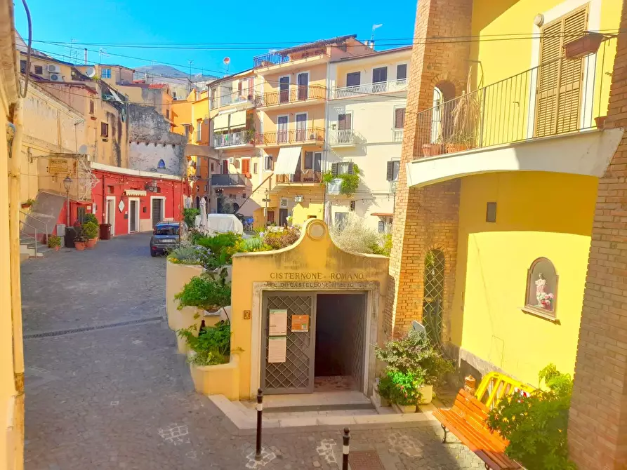 Immagine 3 di Appartamento in vendita  a Formia