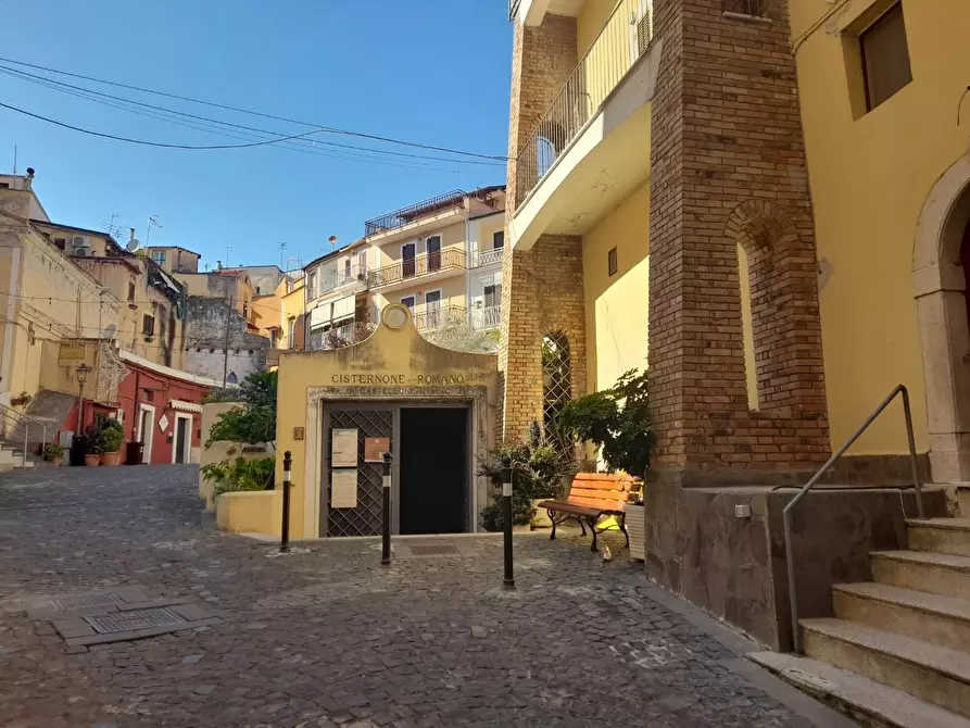 Immagine 4 di Appartamento in vendita  a Formia