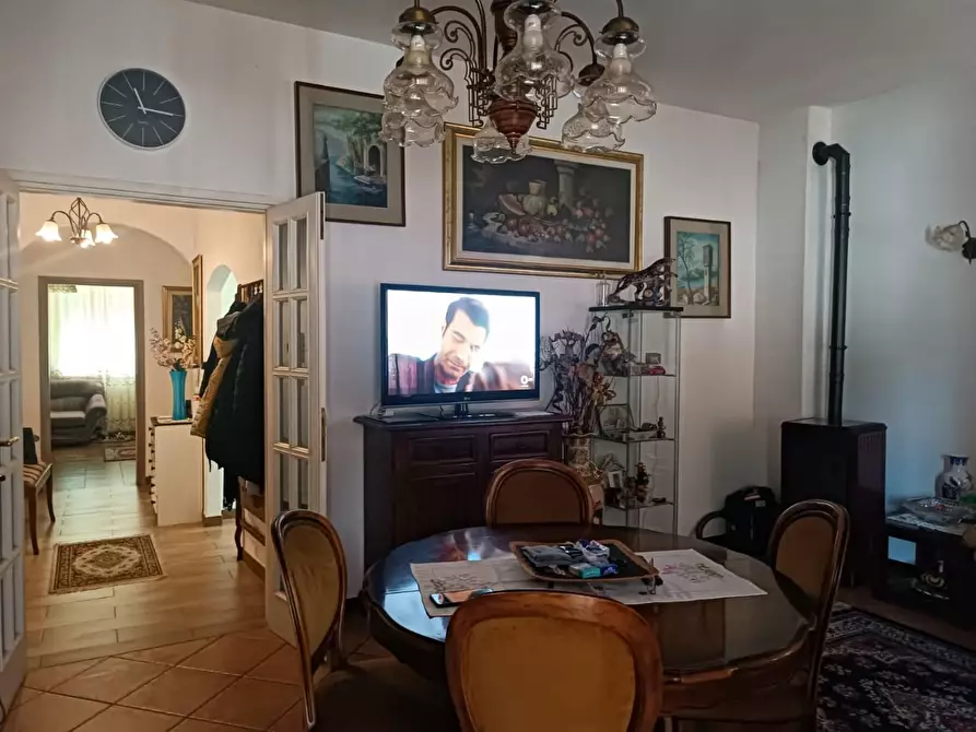 Immagine 4 di Appartamento in vendita  a Barga